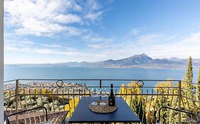Casa Serena Lake View